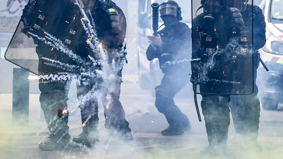Visuel officiel de Au nom du maintien de l’ordre
